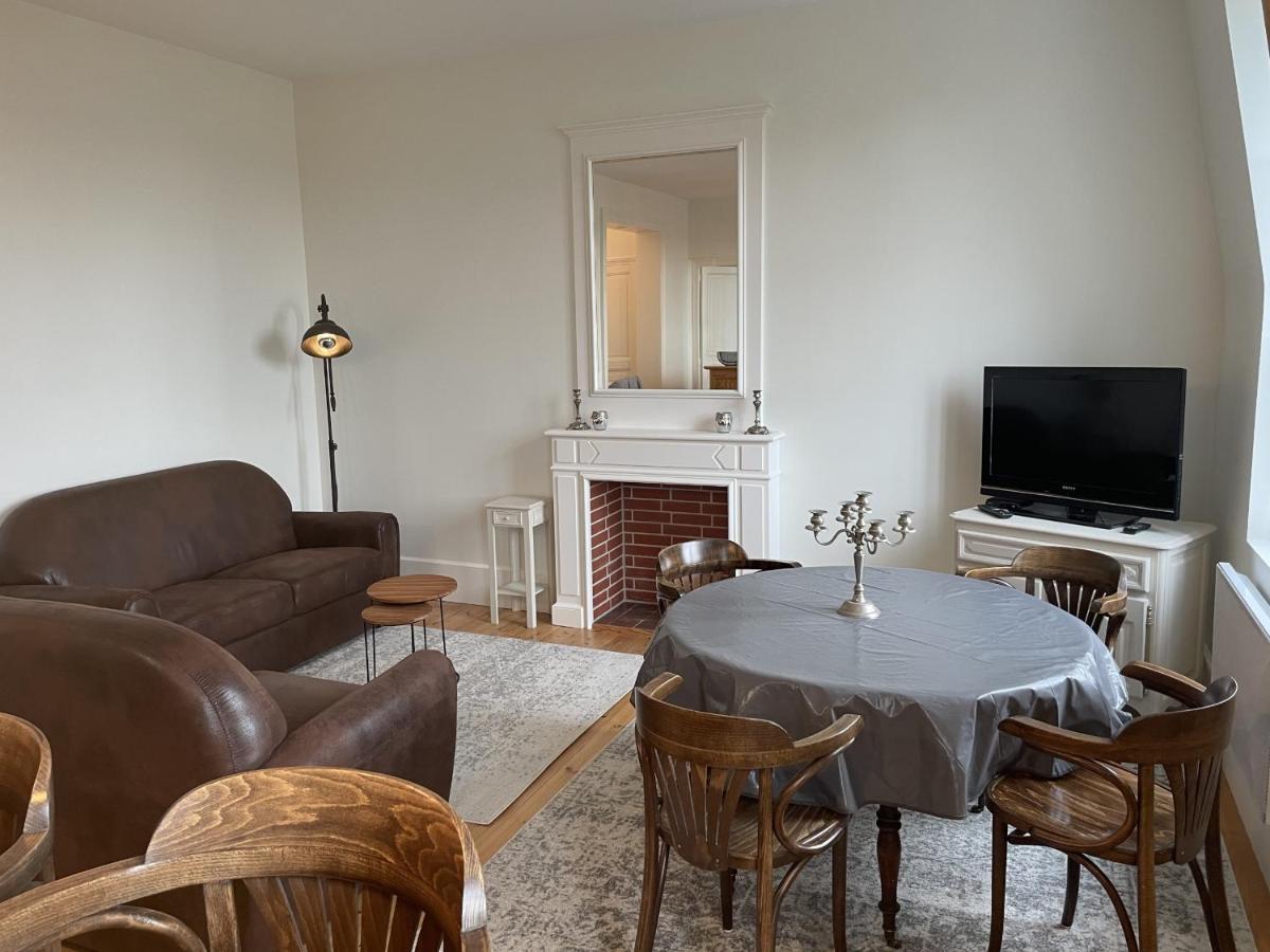 Le Royal XIX Vue Mer Dinard Exterior photo